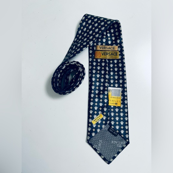 Versace Men’s Tie - Picture 9 of 11